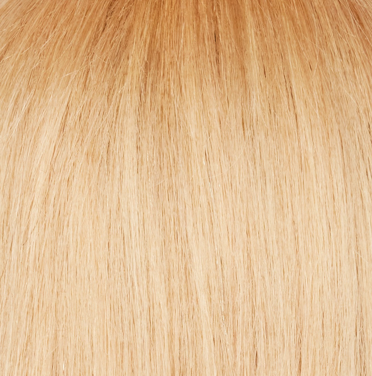 Summer Blond — Alexander Couture color swatch