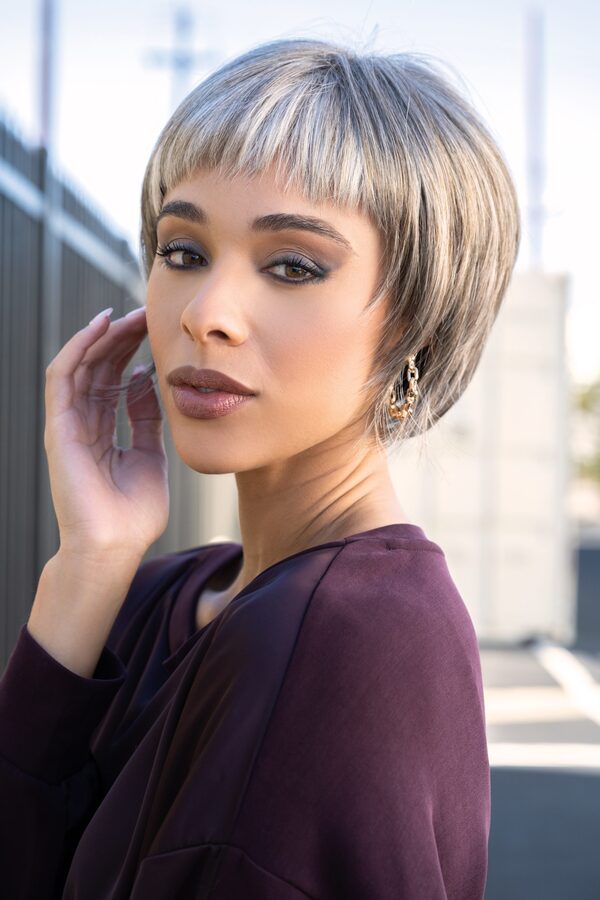 Nell by René of Paris – official model view 3