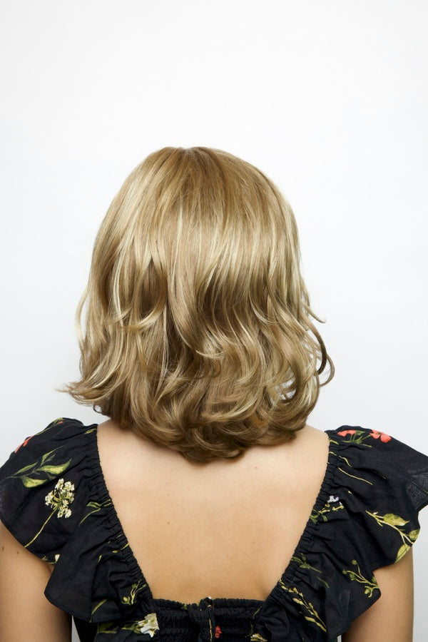 Clara by René of Paris – official model view 13