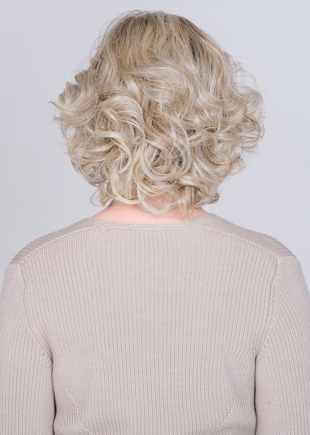 Belle Tress Devocion wig in Rootbeer Float Blonde — alternate model view 5