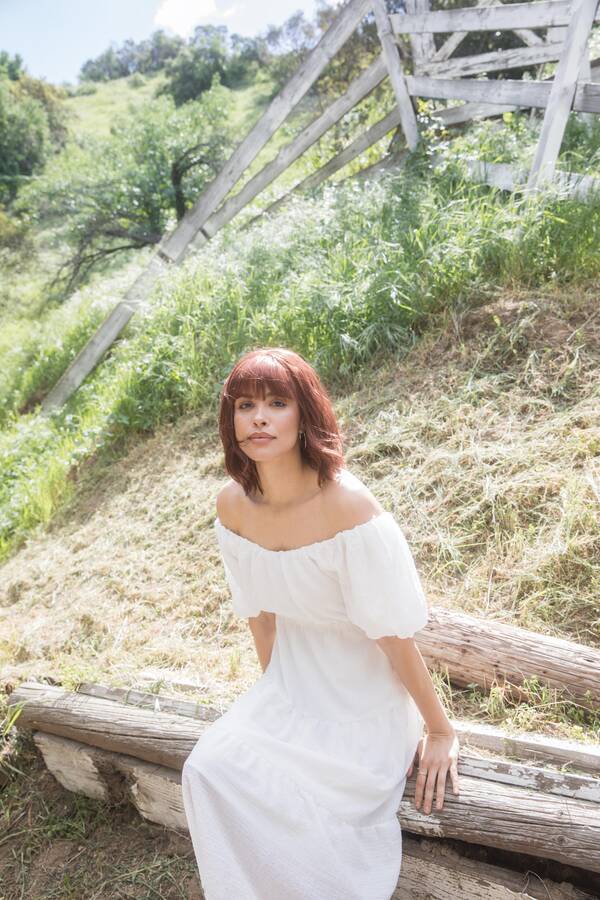 Liana by René of Paris – official model view 2