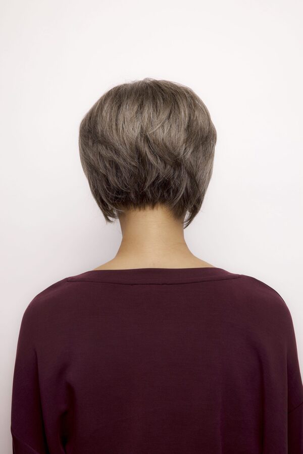 Nell by René of Paris – official model view 11
