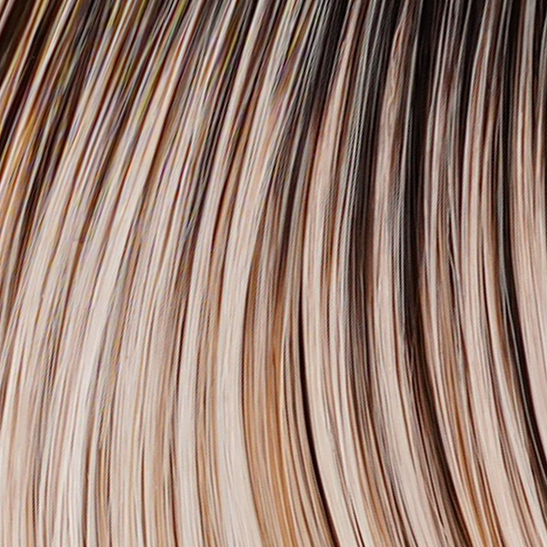 Sand & Sun Lighted — TressAllure square color swatch