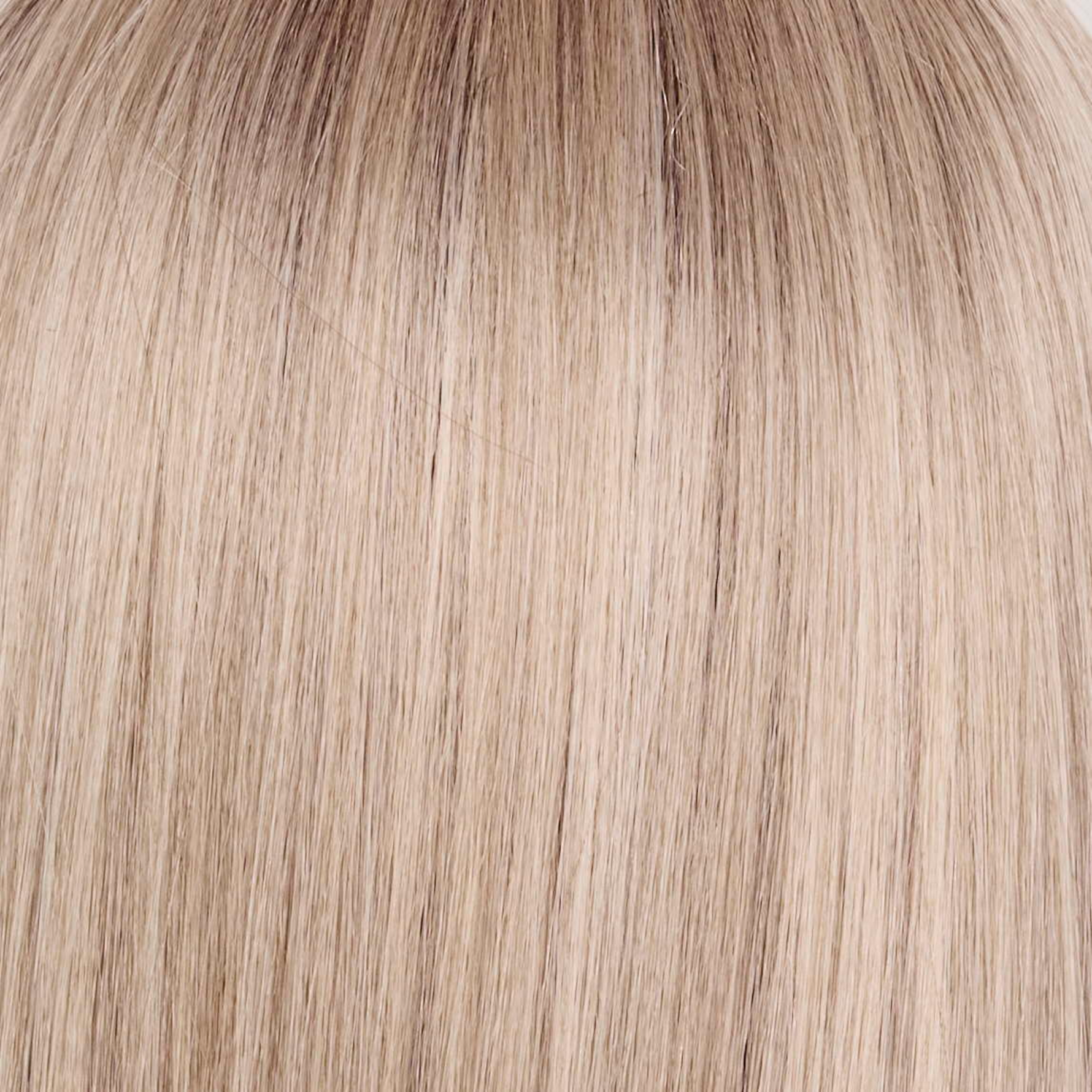 Liora color swatch — Billionaire Blond