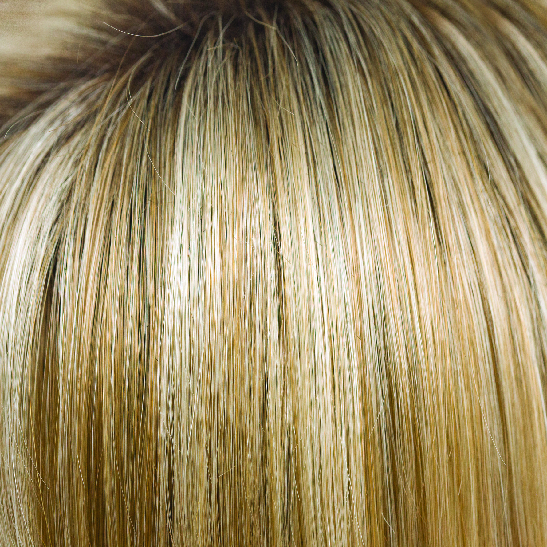 Liora color swatch — Creamy Toffee-R