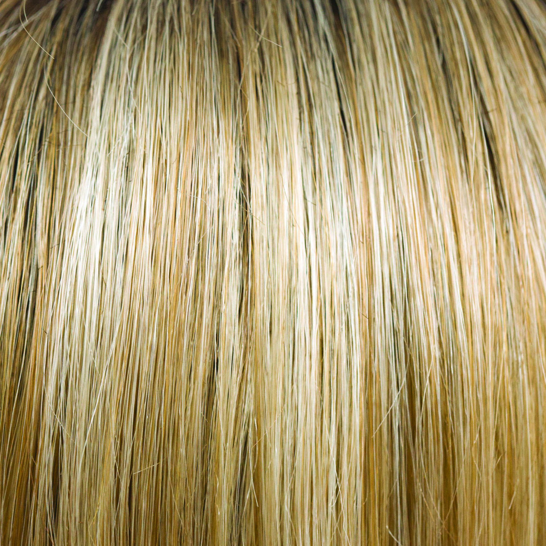 Liora color swatch — Creamy Toffee