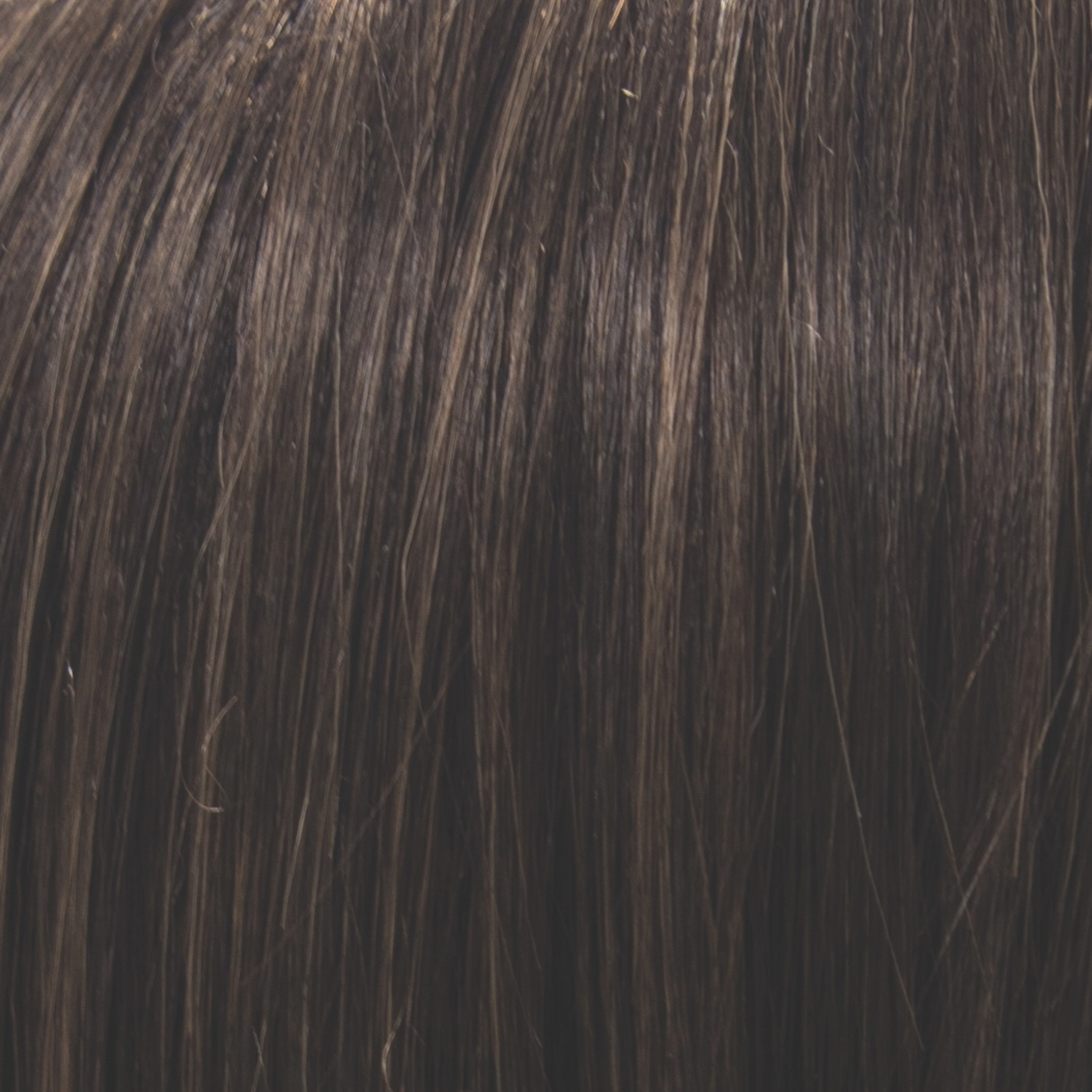 Liora color swatch — Deep Smoky Brown