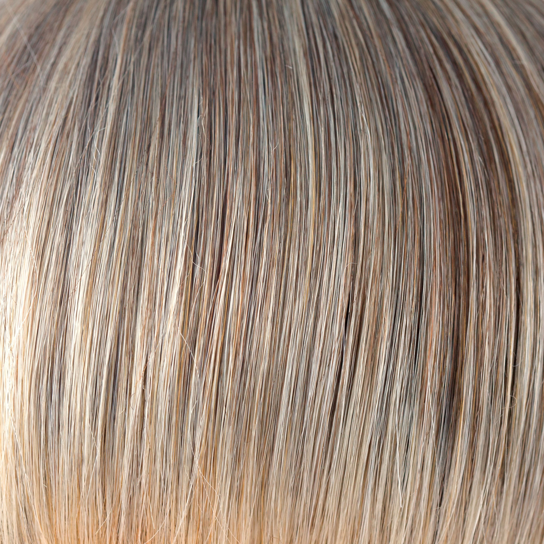 Liora color swatch — Frosti Blond