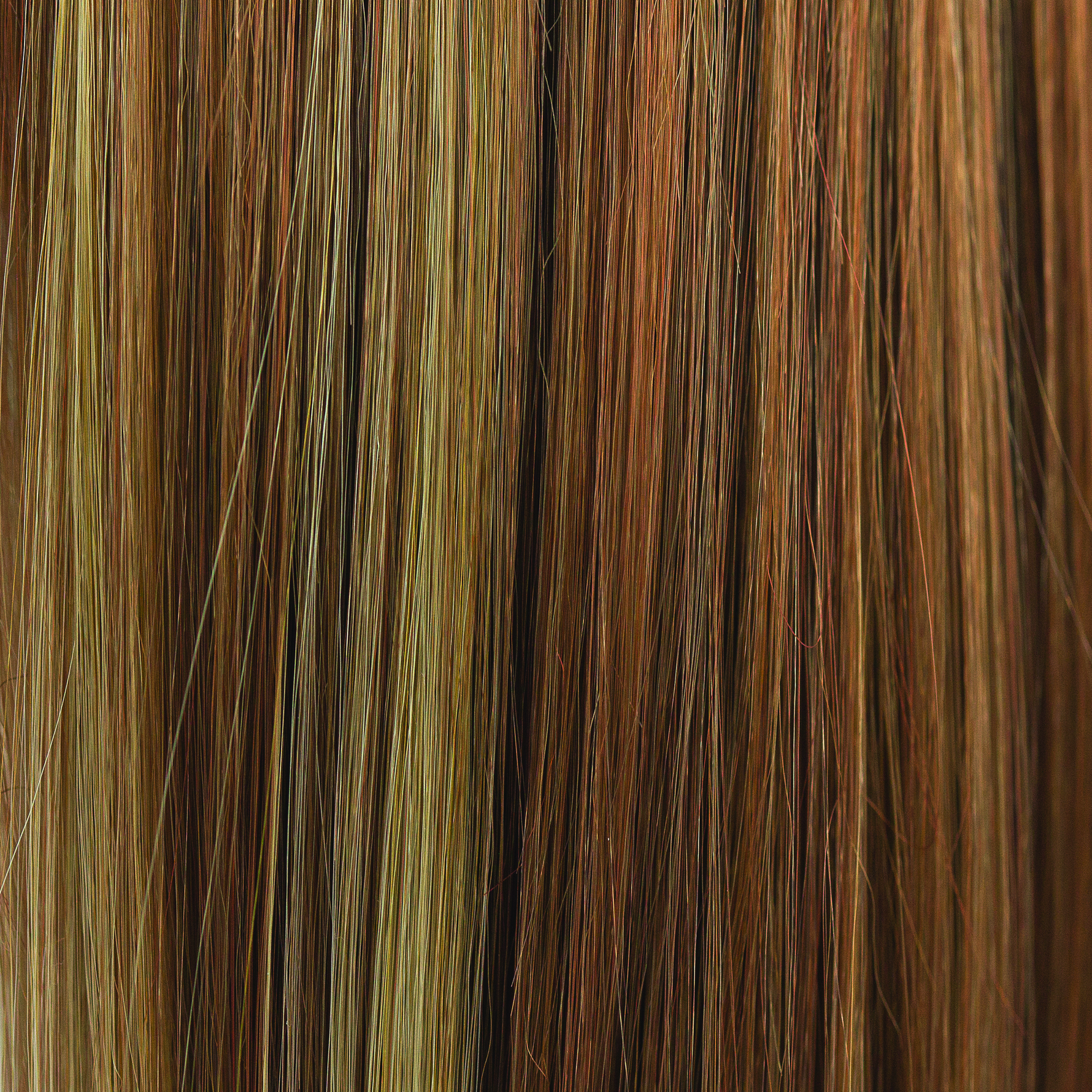 Liora color swatch — Ginger Snap