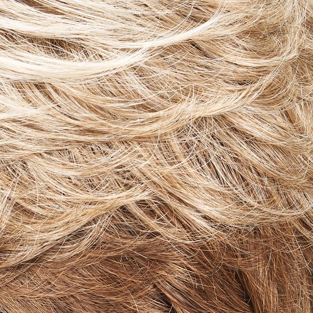 Almond Biscuit swatch
