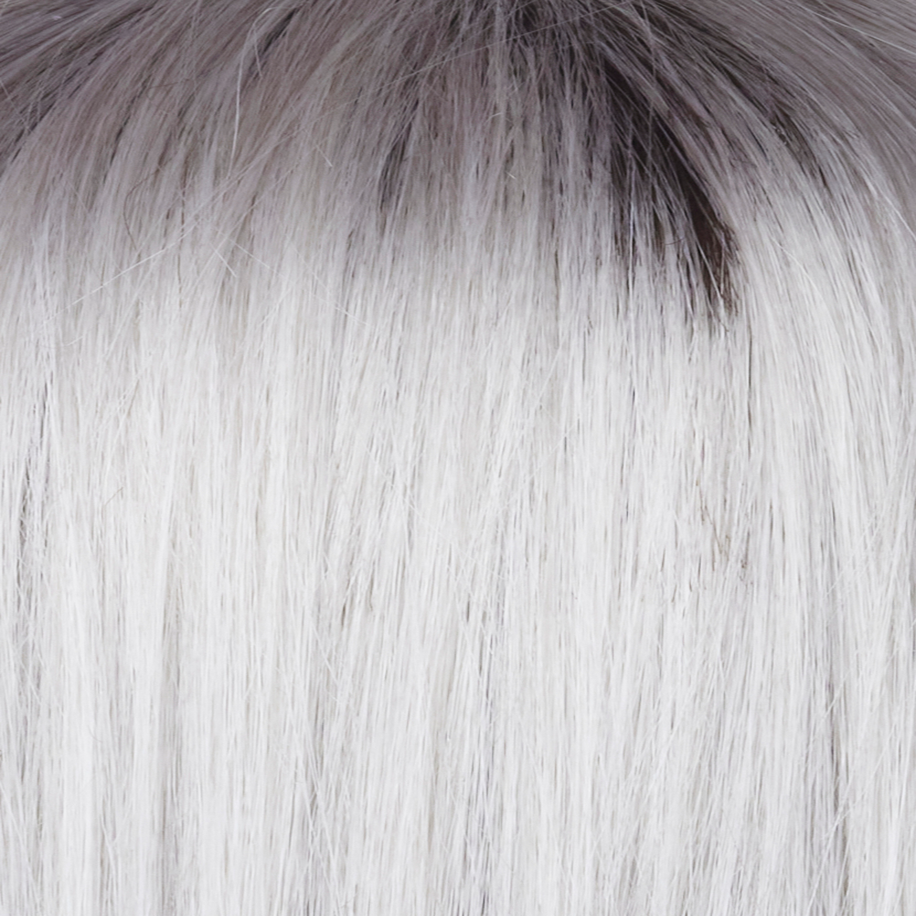 Liora color swatch — Smoke Ivory